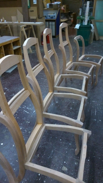 En-pointe chair